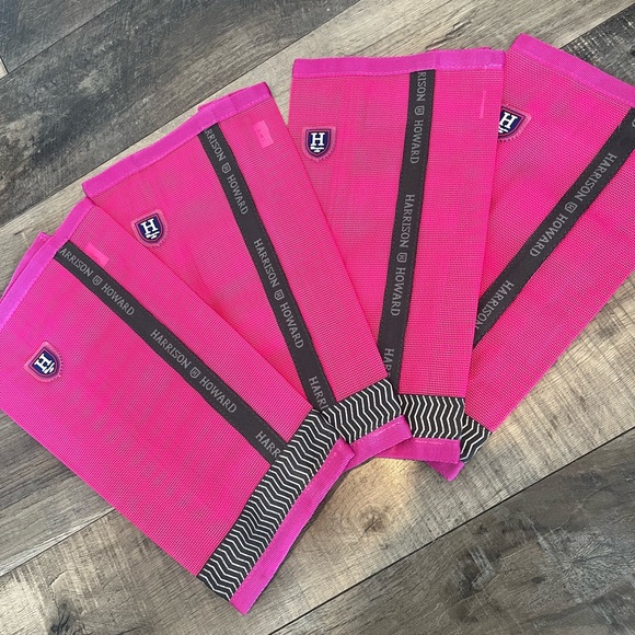 Harrison Howard Large Horse Fly Boots New Pink Magenta Loose Fitting Set of 4 - Picture 4 of 8